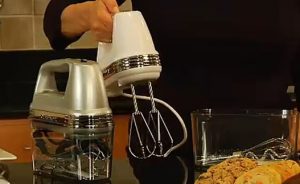 handheld mixer
